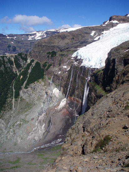 Haengender Gletschter beim Monte Tronador