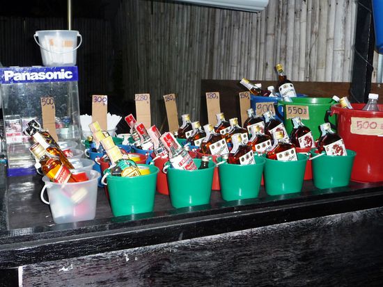 Buckets in Hülle und Fülle, wohin das Auge reicht.