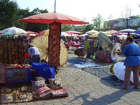 Sunday Market - Shoooopppiiinggg!