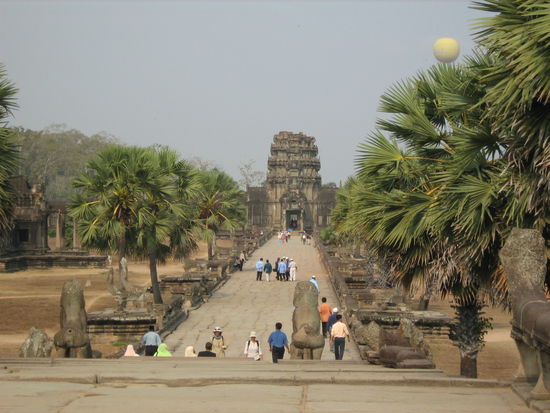 So schaut es rund um den Tempel aus