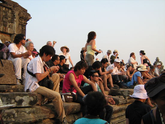 Dies war das Warten auf den Sonnenuntergang, also das Verschwinden der Sonne in den Wolken 