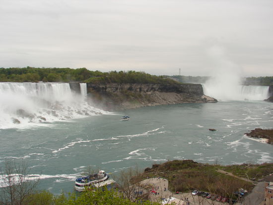 Beide Fälle von der kanadischen Seite