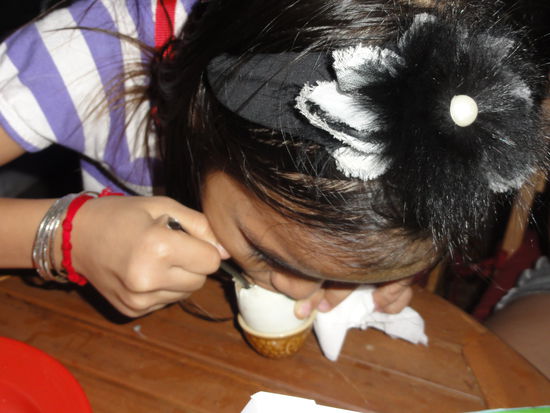 Wollt ihr wirklich sehen, was die Kleine hier aussaugt??? Na gut...