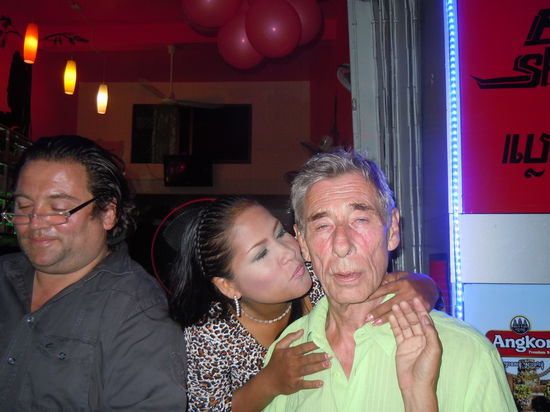 Das Geburtstagskind mit Klaus und Lea (Frau von unserem Schweizer Kumpel JKK, der leider dieses Jahr nicht dabei war)