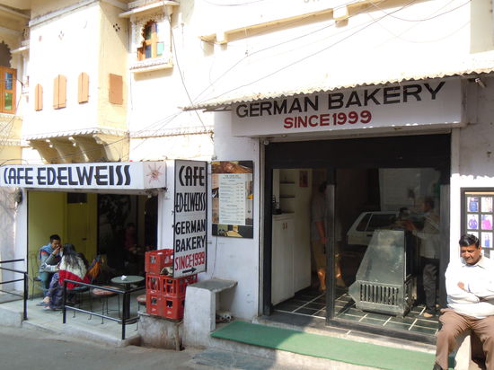 Ein bisschen Heimat, haben wir aber links liegen lassen, ist nicht nötig bei der indischen Küche!