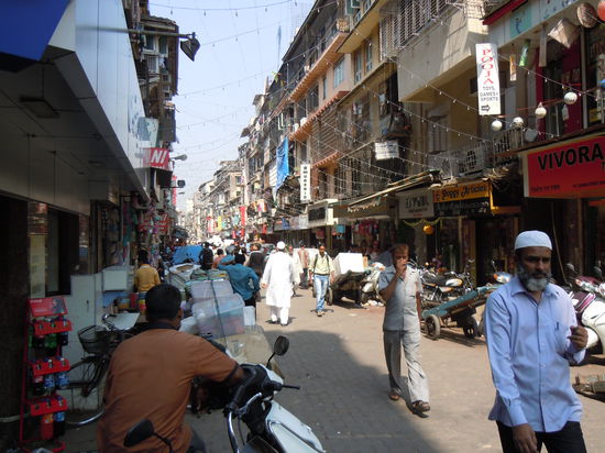 Eine der unzähligen Straßen im Basar-viertel