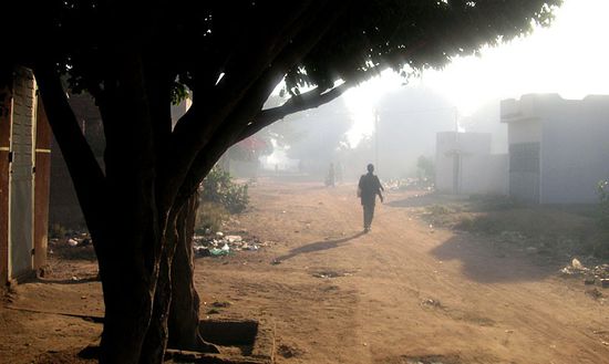 "meine" Strasse in Koutiala am frühen Morgen