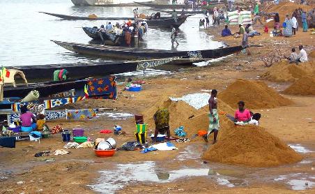 Flussleben in Segou am Niger