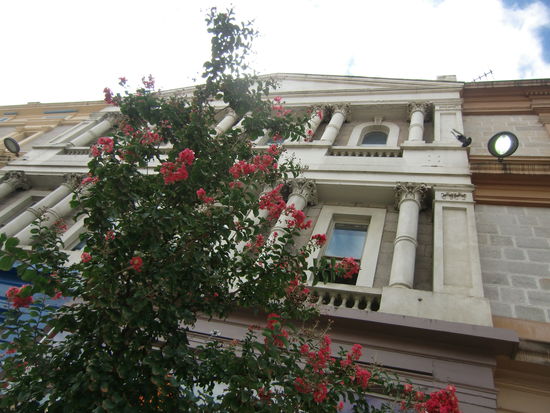 Adelaide ist eine anziehende Stadt mit einem schoenen Zentrum, vielen Cafes und netten kleinen Geschaeften.