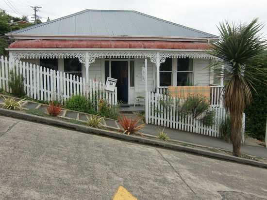 Die Haeuser in der Baldwin Street wirken wie unten abgeschnitten.