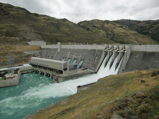 Die Staumauer bei Clyde.