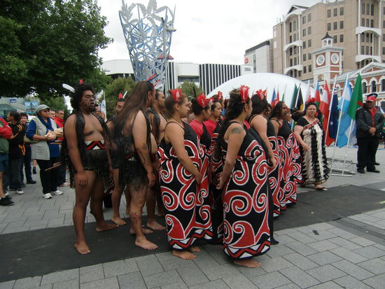 Die Gruppe der Maoris bei der Eroeffnungsveranstaltung der Weltmeisterschaft der handycapped people.