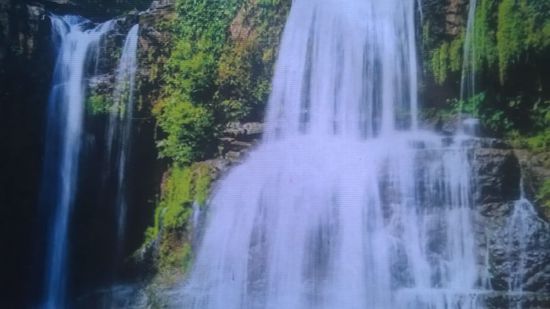 So könnte der Wasserfall aussehen, wenn es nicht eine Dürre hätte