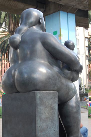 Üppige Formen auf dem Plaza Botero