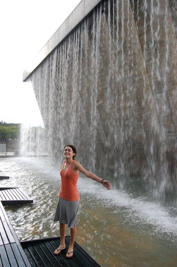 Puerta Urbana, ein sehr schräges Gebilde