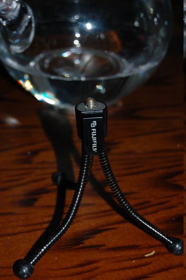 Für das kleine Dreibein (Kamerastativ) vom Hartlauer vielen Dank dir Robin! 