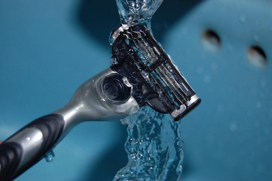 Der Mach 3 von der Musterung ist bei mir immer noch im Einsatz! Danke liebes österreichisches Bundesheer!