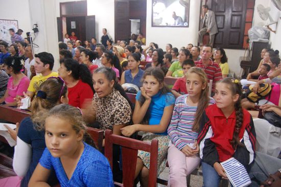 Am Abend dann wieder ein voller Saal!