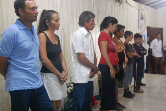 Die Leute, die an diesem Abend ihre Entscheidung für den Glauben an Christus durch ihre Taufe fest und öffentlich machen wollen! 