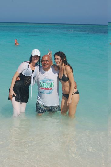 Vicky, Louis &amp; Mimi