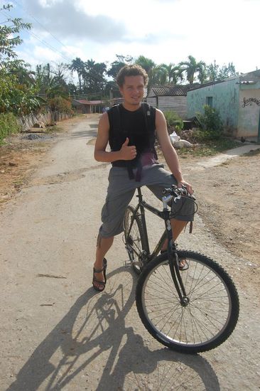 Mit gemieteten Mountainbikes gings dann ab auf eine große Radtour durch die wunderschöne Landschaft rund um Viñales.