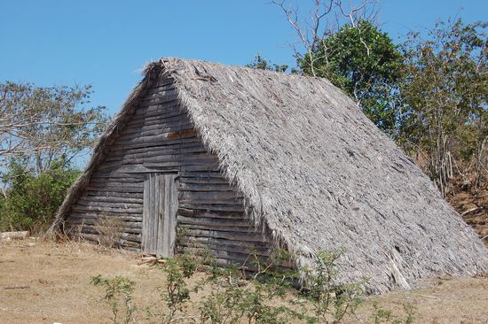 Traditionelles Bauernhäuschen (wahrscheinlich nur zur Lagerung), die sind hier überall rumgestanden.