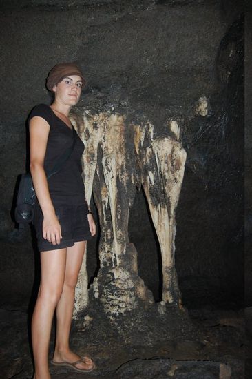 ...vorbei an menschengroßen Knochen. 