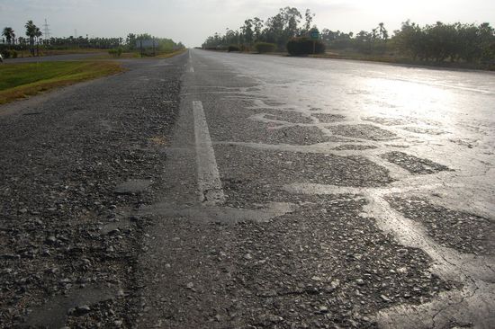 In Havanna sind wir dann umgestiegen und haben die Autopista Richtung Varadero im Osten genommen. Ziemlich verlassen, die Autopista...
