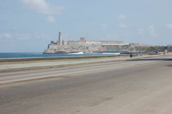 Blick Richtung Castillo - das alte Havanna. Von dort haben Stefan und Ariel in der Nacht die Kanonenzeremonie mitverfolgt.