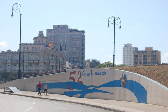 Wir warten auf den Bus