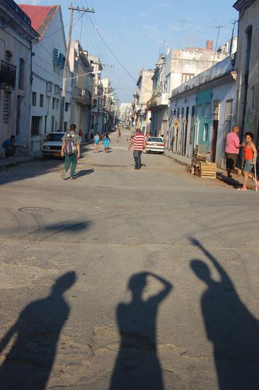 Vorm Sonnenuntergang nochmal schnell raus ein paar Einkäufe machen (Hühnchen und Brot)