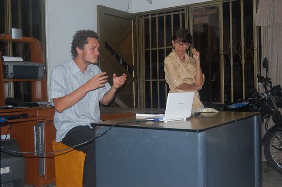 Stefan und Isabella in der Kleingruppe.