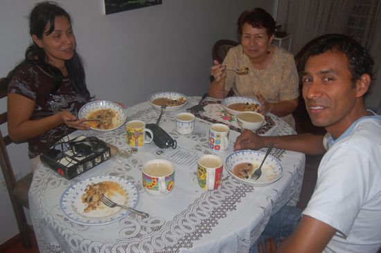 An einem anderen Abend gabs österreichische Küche: Kaiserschmarrn (probier das mal auf Spanisch zu übersetzen... ) - waren auch alle sehr begeistert! 