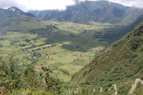 Hier unten wohnen rund 100 Leute, 40 Familien.