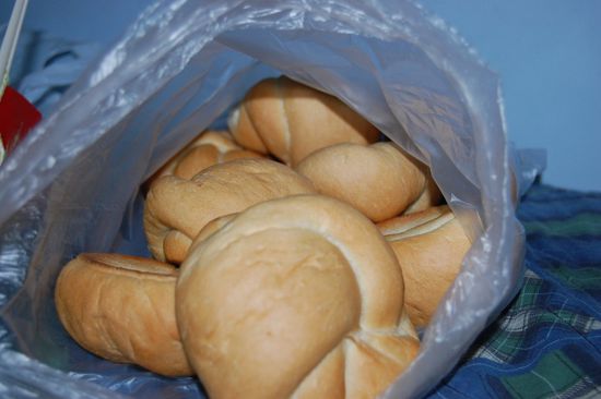 Am Abend gabs echte oesterreichische Semmeln, gefunden in der Panaderia ums Eck!  