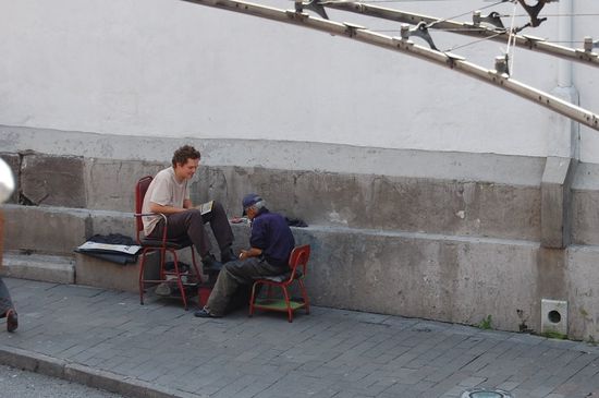 Stefan liess sich seine Schuhe putzen und war sehr begeistert!