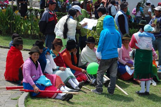 Indianer in ihren Trachten