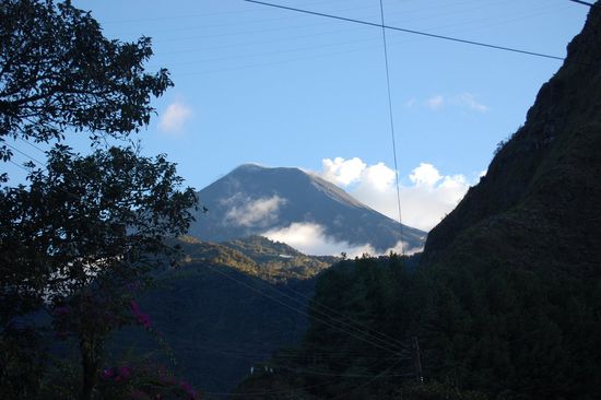 Und am letzten Tag war es dann endlich soweit: Strahlend blauer Himmel und freie Sicht ließen den unsichtbaren Vulkan endlich in seiner vollen Pracht erscheinen! 