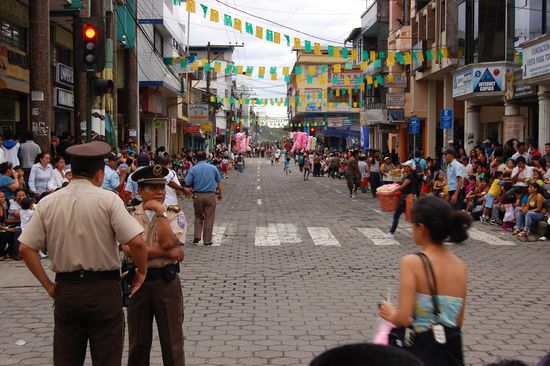 Auch die Polizei wartet...