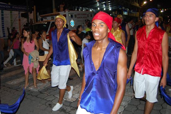 ... noch mehr Tänze