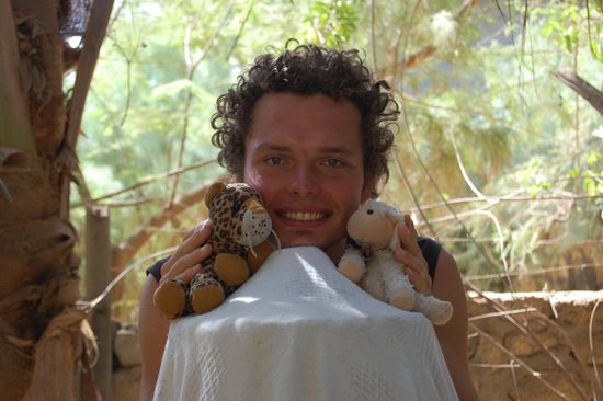 *Schnurr* *grins* *blöck*