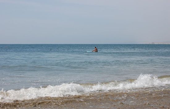 Warten auf Wellen...