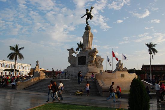 Plaza de Armas in Trujillo