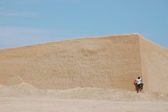 Chan Chan - 28km² alte Gemäuer
Stefan will die Stadtmauer erobern.