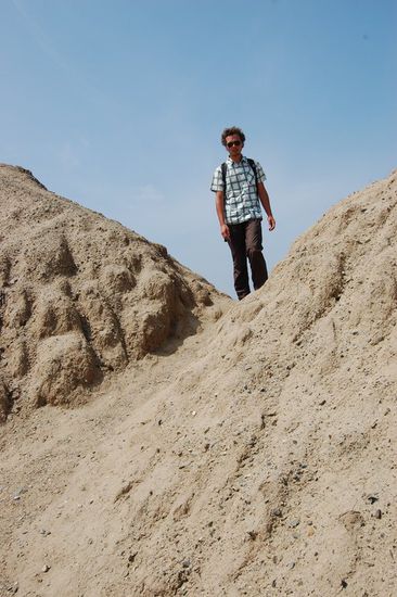 Wir erforschen die Ruinen.