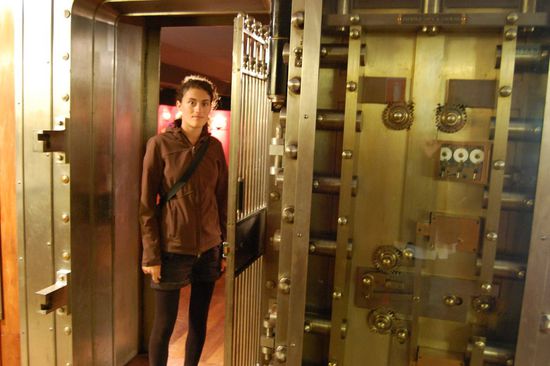 Die Goldauststellung, von Tresortür beschützt!