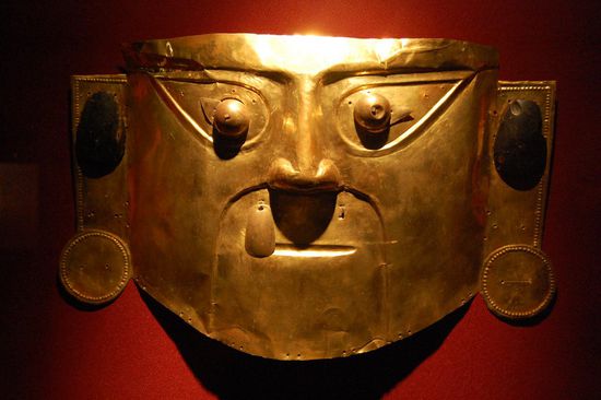 Eine Totenmaske aus Gold