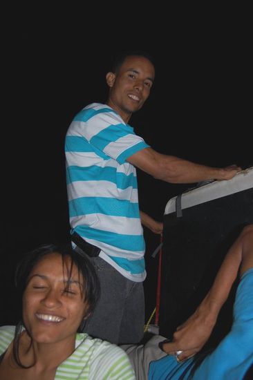 Emerson y Myriam (oder ihre Zwillingsschwester) im Fahrtwind