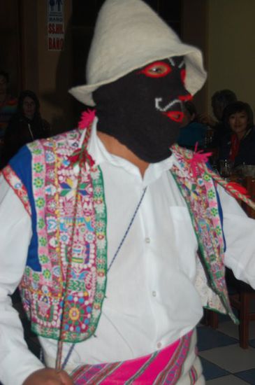 Bisher gibts kein Vermummungsverbot hier in Peru. Aber Steirerhüte!