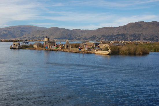 Die erste schwimmende Insel...